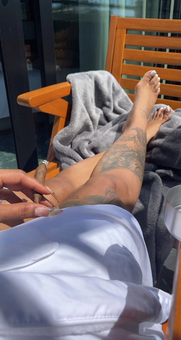 Currently .  . . . Shady Apples 33.89% THC  Smooth AF🌬 https://t.co/dpZLUHiJ3V