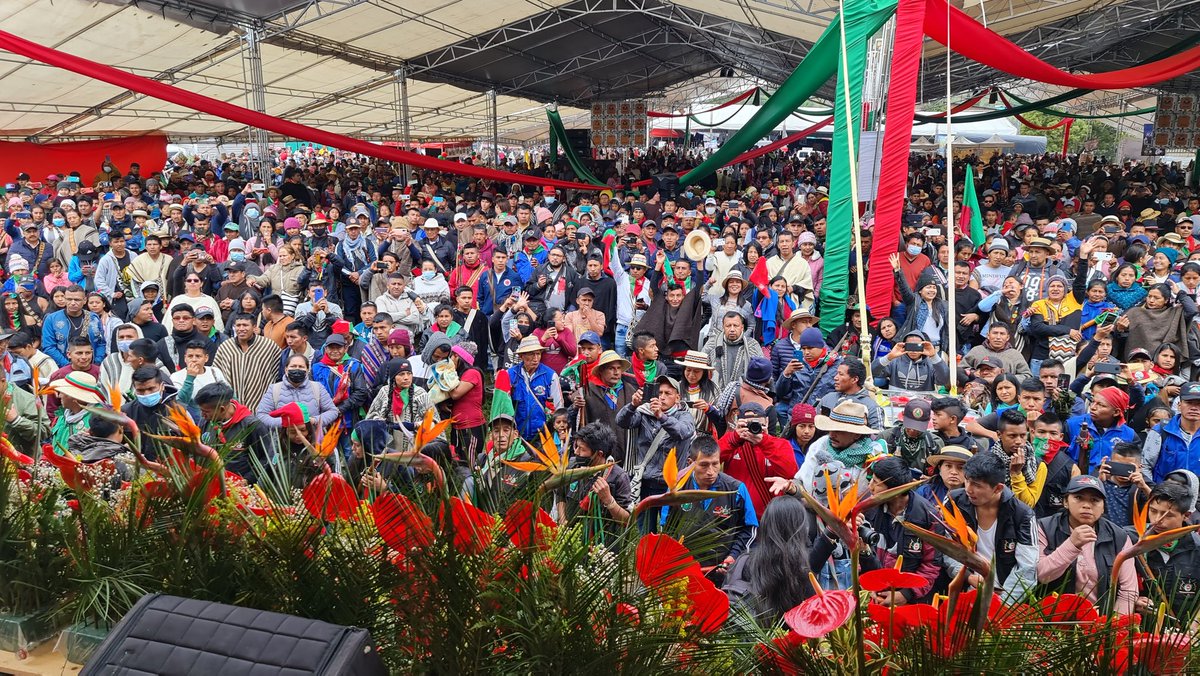 petrogustavo's tweet photo. El enorme Congreso del Consejo Regional Indígena del Cauca.,CRIC.  Por primera vez, en mediio siglo, pernite que una aspirante a la presidencia de la República hable. Mosoco, Cauca https://t.co/0534MNQtj8