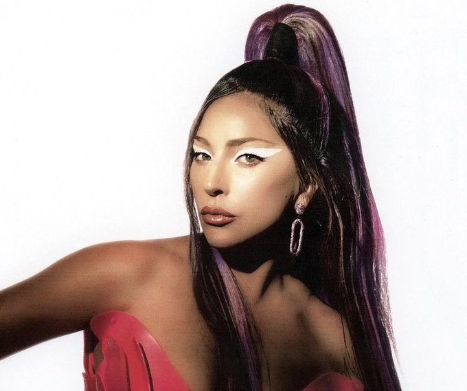 E8YnGcGVoAwQteC?format=jpg&name=small