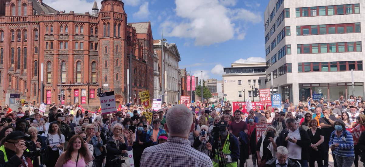 mariamuser's tweet photo. #RestoreTheWhip
#BringCorbynBack ✊🏻❤️ https://t.co/AMDKDjZwtG