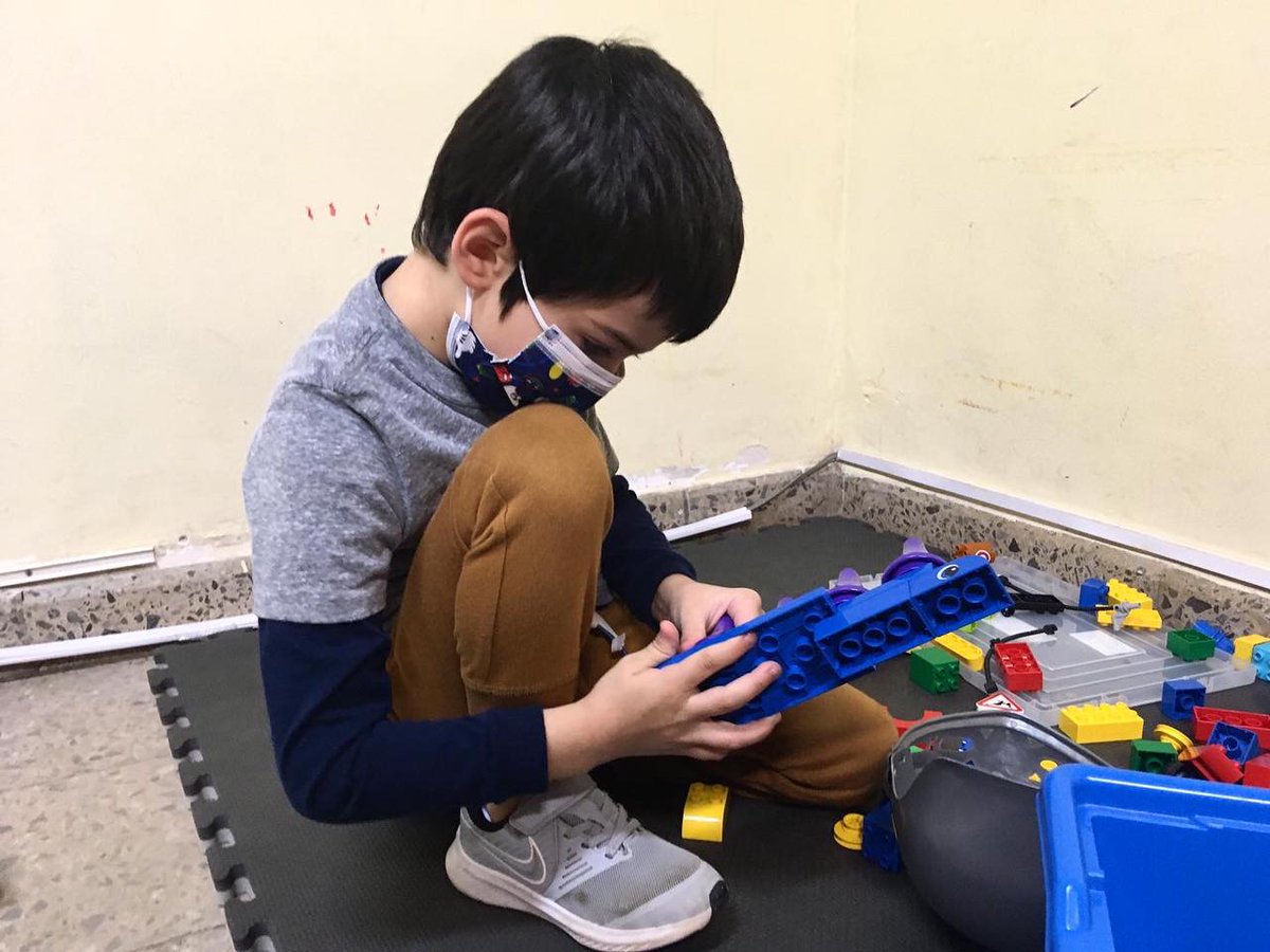 espaciosdeser's tweet photo. En nuestro Centro de Innovación Educativa las niñas y los niños dejan volar su imaginación con sus creaciones. 🤩✈️🚗🏠

¡Un espacio seguro para divertirse y aprender! ☺️

📞 021 615599 📲 0971 172726

#EspaciosdeSer #CentrodeInnovaciónEducativa #CursosParaNiñas #CursosParaNiños https://t.co/wYYBHyhAtn