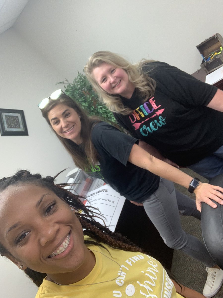 MrsHARLEston's tweet photo. The night before the first day of school @HumbleISD_OE https://t.co/m2Ewo4KJMj