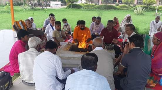 Asharamjiashram's tweet photo. पूज्य बापूजी के उत्तम स्वास्थ्य और शीघ्र रिहाई हेतु अमावस्या निमित फरीदाबाद आश्रम में हवन किया गया:-

दिनाँक - 08 अगस्त 2021

स्थान : संत श्री आशाराम जी बापू आश्रम, बडख़ल पाली रोड, गाँव भाखड़ी, फरीदाबाद, हरियाणा।।

https://t.co/bQe1IEhEPR https://t.co/Sz9b8DYkWJ