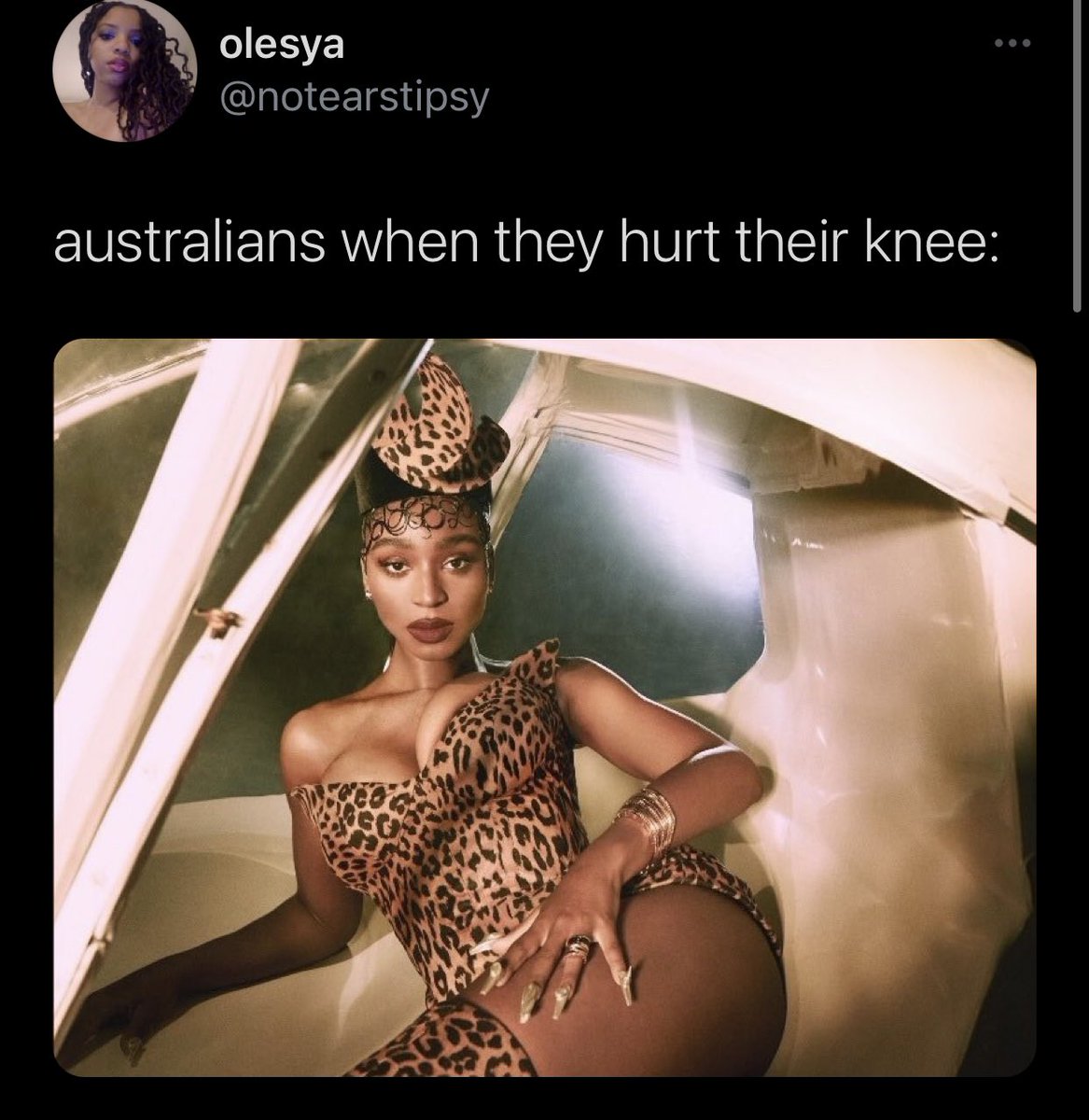 IBAEBLACKtv's tweet photo. @AngelxAura I tried to explain this to my brothers and cousin while we were playing warzone and it was crickets cuz they don’t be on here https://t.co/DQeBC1sK3T