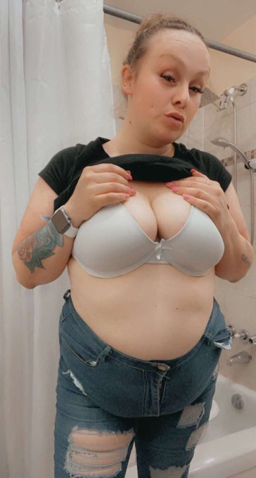 Add me on snapchat eva_champagne  Or subscribe to my onlyfans  https://t.co/8S1EsoKg34  Ajoute moi sur<a href="/tag/curvy"class="tags"><span>#curvy</span></a><a href="/tag/snapchat"class="tags"><span>#snapchat</span></a><a href="/tag/retweet"class="tags"><span>#retweet</span></a><a href="/tag/selling"class="tags"><span>#selling</span></a><a href="/tag/onlyfans"class="tags"><span>#onlyfans</span></a><a href="/tag/tiktok"class="tags"><span>#tiktok</span></a>