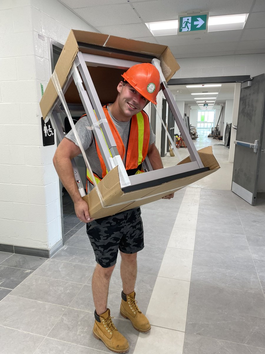 EastCitySchool's tweet photo. Sending a HUGE shoutout to the purchasing staff @kprschools & the movers from @McWilliamsMove for the amazing organization & coordination of receiving new furniture & moving it into the various learning studios at KECPS! Thanks to all involved for โstaying coolโ on a hot day! https://t.co/72wH925Ntd