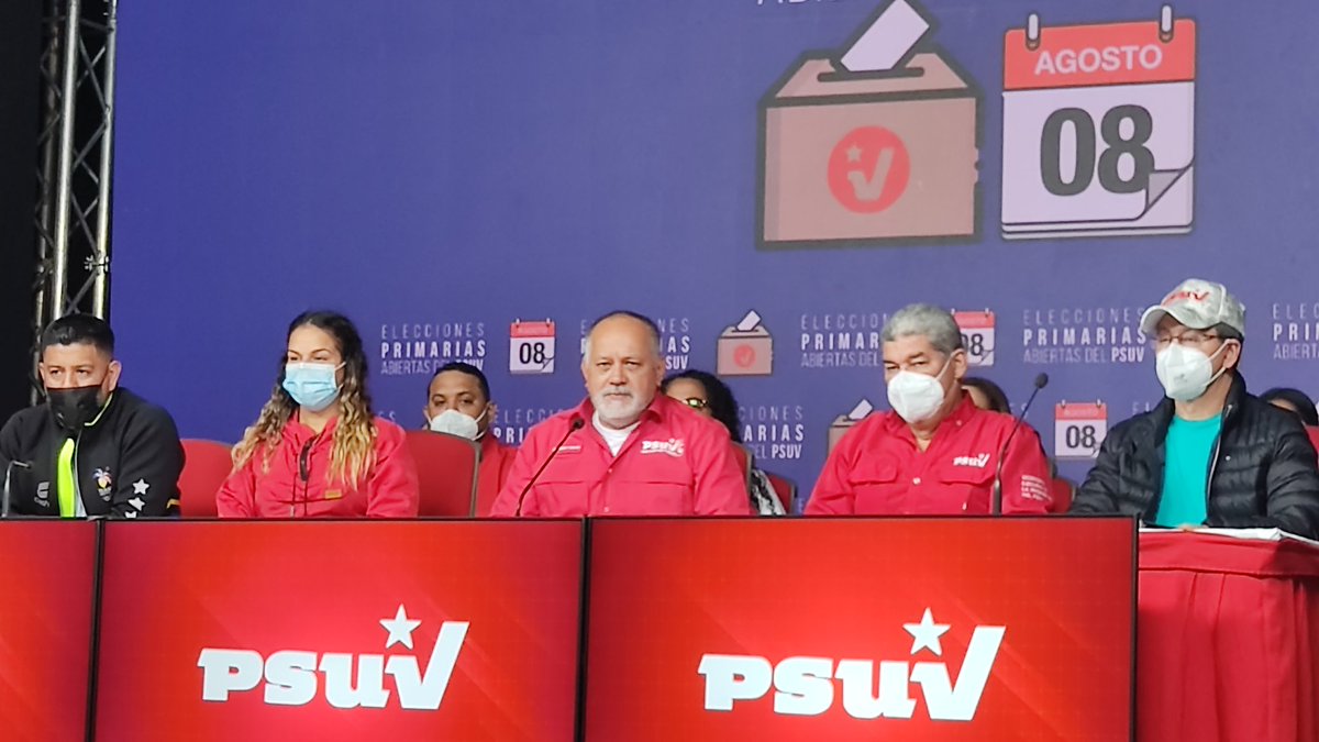 "Hay una cantidad de gente que no tiene nada que ver con el PSUV y ven estas noticias, gracias por escucharnos y vernos", <a href="/dcabellor/">Diosdado Cabello R</a>. 

#EpaPSUV2021 
#PuebloVictorioso