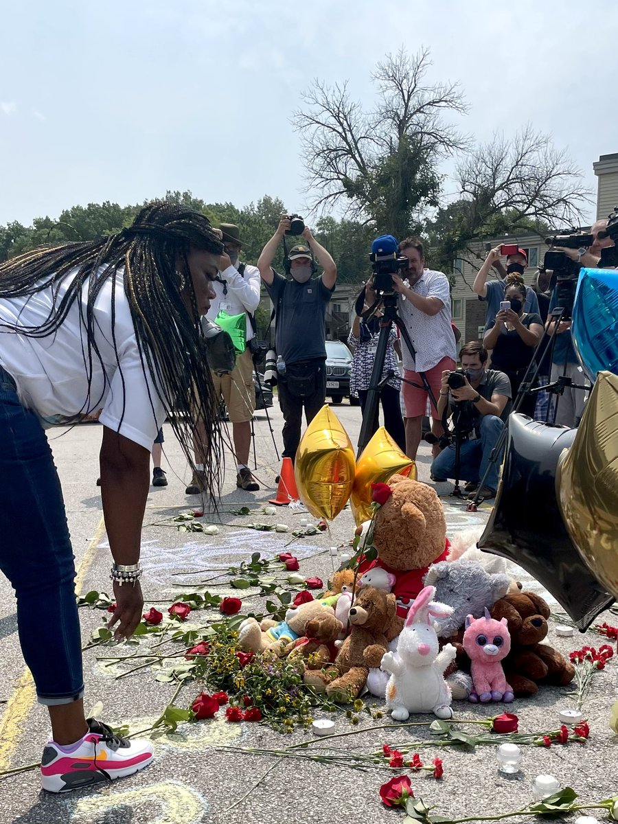 CoriBush's tweet photo. Here is where your body lay for 4 hours and 32 minutes in the Ferguson STL summer heat. Here is where we return every year on this day.

Mike Brown Jr., working for justice for you changed the course of my life and saved the lives of so many others.

The work continues. https://t.co/1F4Fpw8oi0