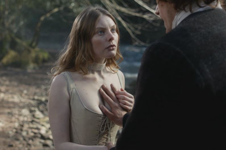 Okiemom50's tweet photo. @STARZ @Outlander_STARZ My hubby loves Laoghaire so his favorite scene is Jamie & Laoghaire by the river 😳😵They said they nearly froze to death filming that scene 🥶#Outlander #BestActorsEver #BestShowEver #HappyAnniversaryOutlander https://t.co/NL4y1JSzRQ
