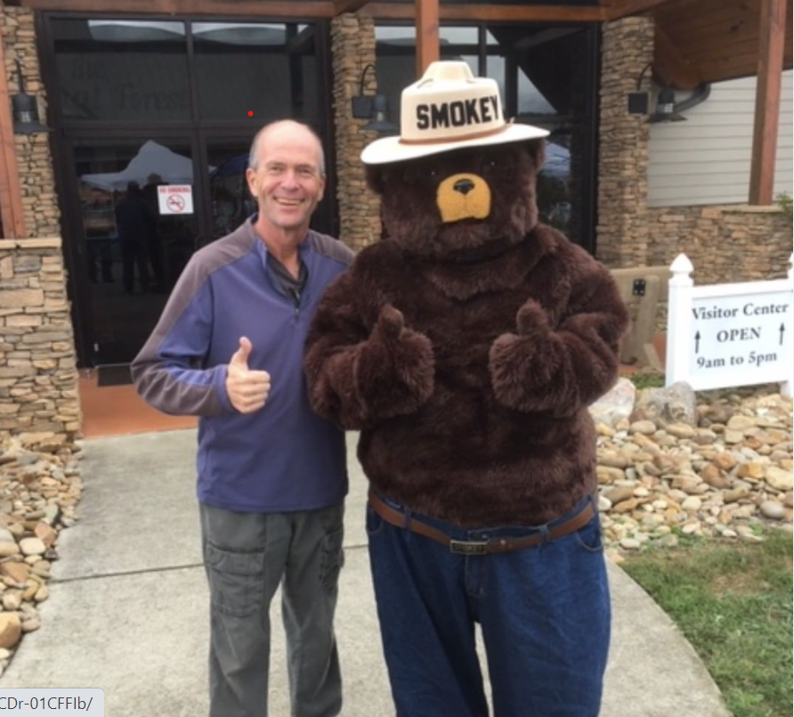 rmcowdrick's tweet photo. Happy Birthday Smokey The Bear!
77 years old and still trying to convince the public that "Only You Can Prevent Forest Fires"

#publiclands
#getoutside
#smokeythebear
#keepitwild https://t.co/Lr0LcyIPLD