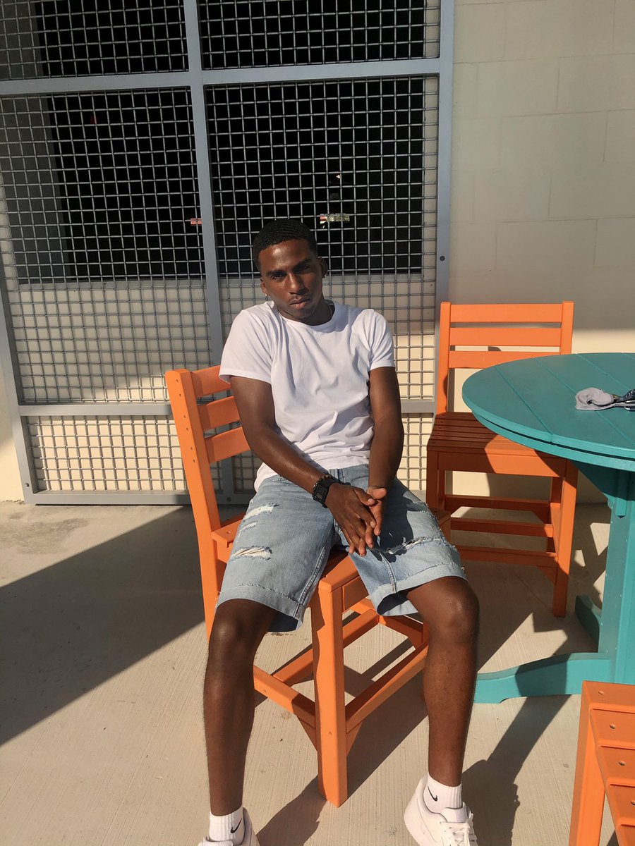 jigful's tweet image. Kingston Harness (Kings)
FL🌴
Junior Psychology Major
 #WhosWhoAtTheLoo