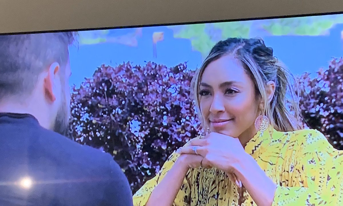 Neil Lane looking reeeeeal good this season #TheBacheloretteFinale