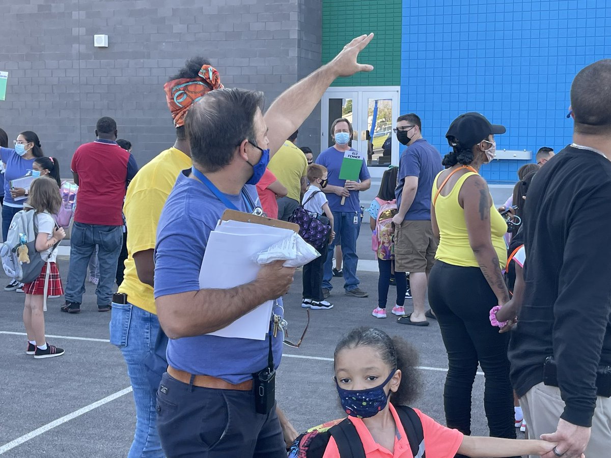 principaltejero's tweet photo. The dragon energy and excitement for the first day back of school was electric! 2021-2022 school year will prove to be the BEST. #1forkids #teamdragons #ullom #CCSD #firstdayofschool https://t.co/WWh4t5GABI