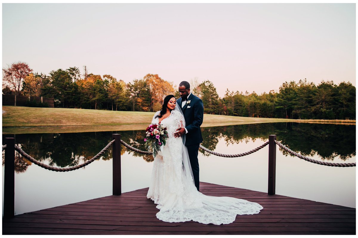 Destanie_S's tweet photo. @AriLennox I met him at freshman open house and plotted on him till we got back to campus that fall. Been together 10 years. Got married on 10.6.2020. https://t.co/8YQvnqDtKk