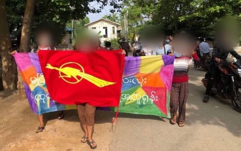 Residents in #KyaukSe Tsp,#Mandalay Region marched to against Military Regime. 
LEGALIZATION OF NUG
#WhatsHappeningInMyanmar 
#Aug10Coup
