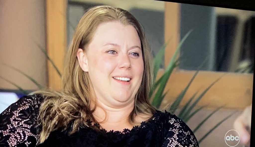 TimMurphyTalks's tweet photo. 🚨 BREAKING: Aunt Lizzie and Zozobra are dating #TheBacheloretteFinale https://t.co/8nQnYRQzBL
