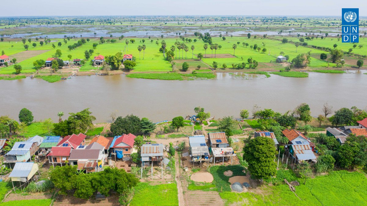 UNDPCambodia's tweet photo. Due to the Steung Chrov Project, 140 households now have access to productive power of #solarenergy. This project is in partnership with Cambodia's Ministry of Mines &amp; Energy, @Okra_Solar, Pteah Baitong, Solar Naturally &amp; Efficiency for Access.

Read more: https://t.co/lnBeqvYUIE https://t.co/LVQsKoNP1v