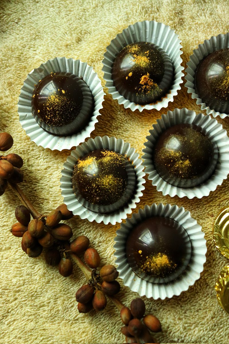 spicecharmer's tweet photo. Nutella Bon Bons
#ChocoArtParty #chocolatelover #chocolate #baker #coverture #handcrafted #baking #SweetTooth https://t.co/LWyYceEL34