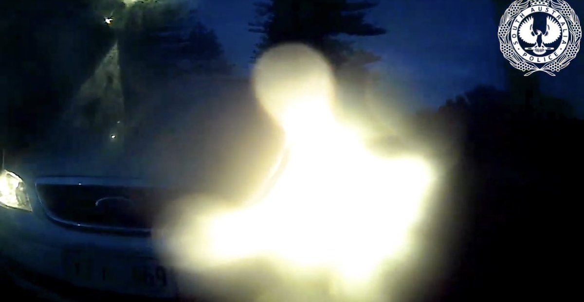 MatthewPantelis's tweet image. 3 cyclists were knocked off their bikes on Lady Gowrie Dve, Nth Haven in seperate, deliberate incidents 630-7am on Thurs last week.They suffered grazing, bruises.
Police looking for the aggressive driver of a stolen 2003 Ford sedan,reg XFI869
youtu.be/BfNNhC7KEac via @YouTube