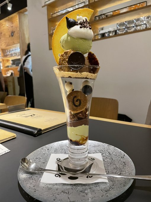池袋のパフェ 人気ランキングtop10 2位の 京橋千疋屋 フルーツパーラー を抑えて1位になったのは 21年9月版 1 6 ねとらぼ調査隊