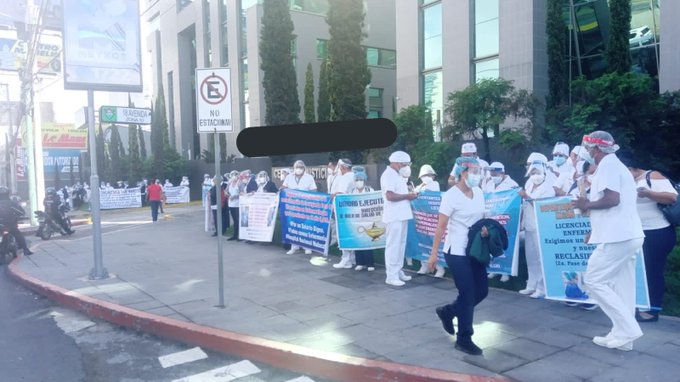 MANIFESTACIÃN DE SALUBRISTAS EN BULEVAR LOS PRÃCERES 19 AVENIDA ZONA 10 FRENTE A JUZGADO LABORAL.