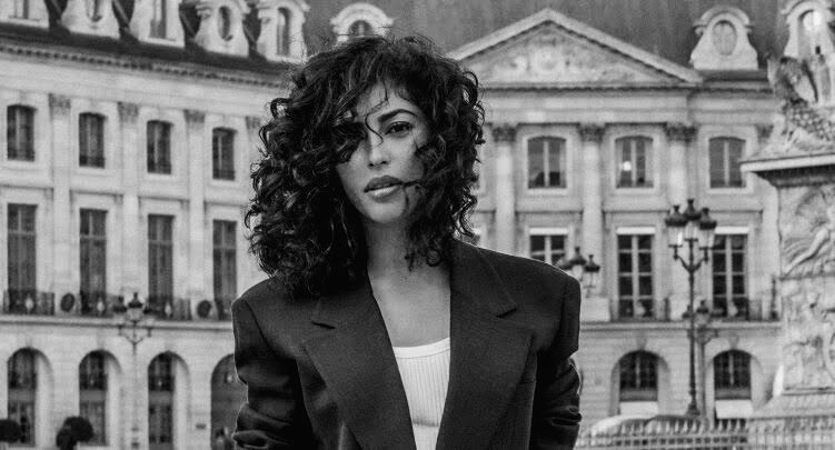momentsmina's tweet photo. “Hoy Mina es una de las actrices más valoradas por su talento y más buscadas por su belleza. [...] Hay en ella una dignidad y una sabiduría que no abundan mucho por ahí. [...].” https://t.co/PuoKKmbwAf