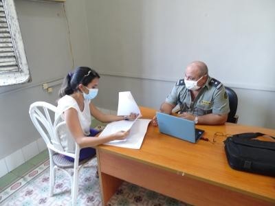 Idelmis20's tweet photo. La Comunicación Institucional en función del asesoramiento legal a la población. Entrevista la radio local a 1er Oficial de Aduana para aclarar dudas generadas en la población sobre la importación de alimentos, medicamentos, aseo y paneles solares #AduanadeCuba #AduanaCamaguey https://t.co/qaV5F0WsL0