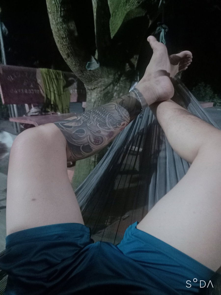 Đang nằm .. tự nhiên nó N.Ứ.N.G