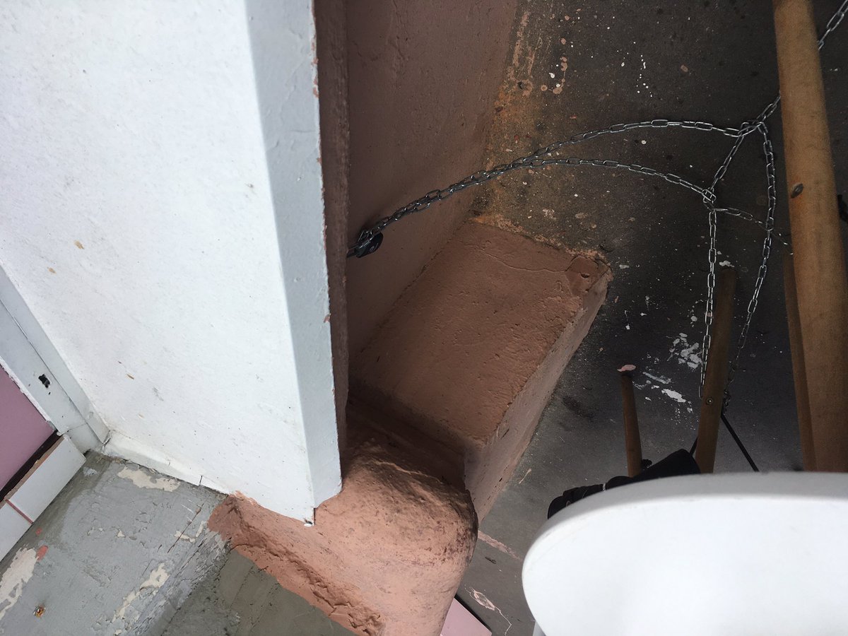 bugaga84's tweet image. Как говорится в России безопасно и не воруют