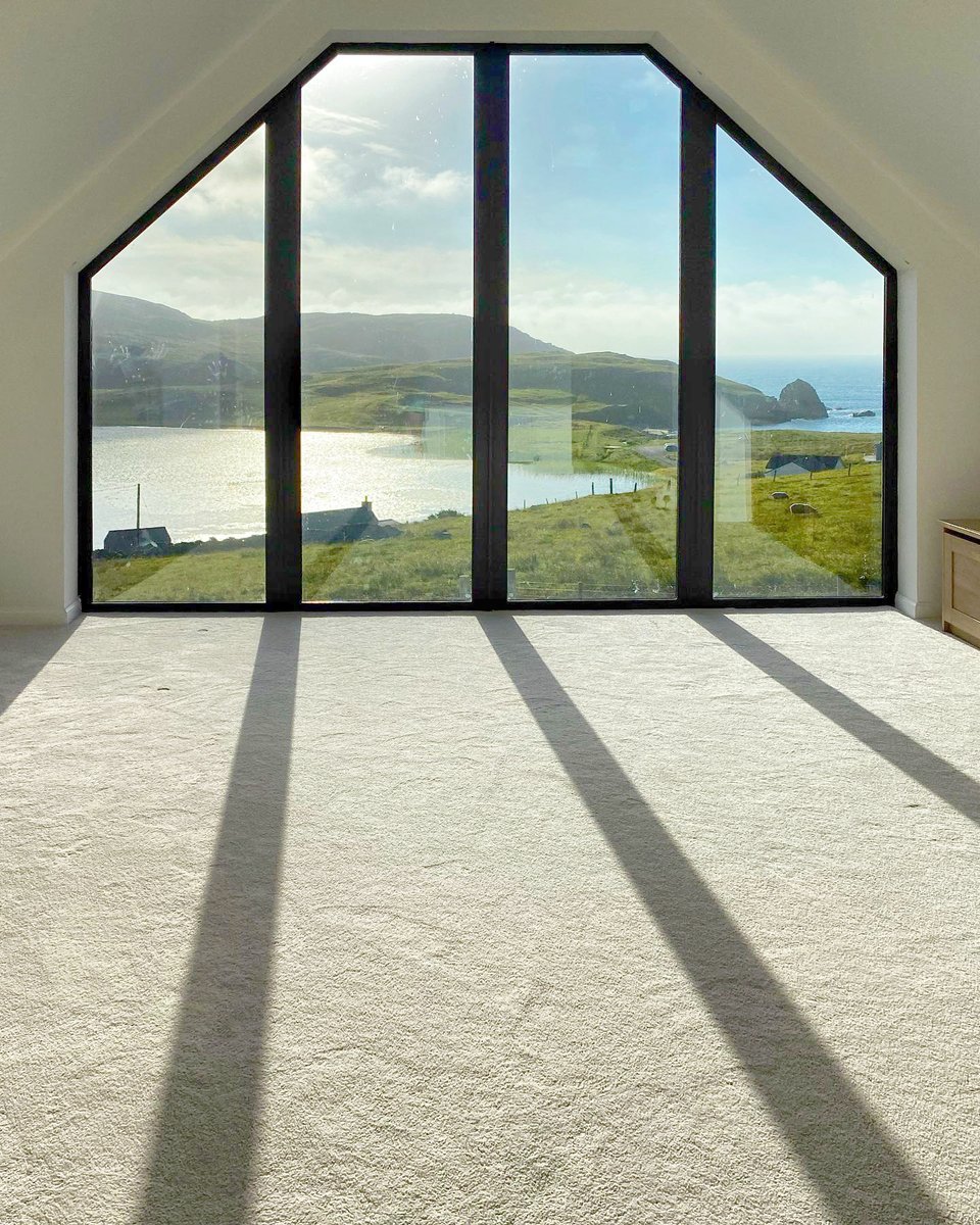 Talk about a room with a view! 😱😍

Are you in awe of this stunning space using our Avondale Almond White Carpet too? ✨

📷 westcoastbuild
🛒 Order your Free Samples today!
👉 bit.ly/2Xpk1aA

#Carpet #InteriorDesign #HomeInspiration