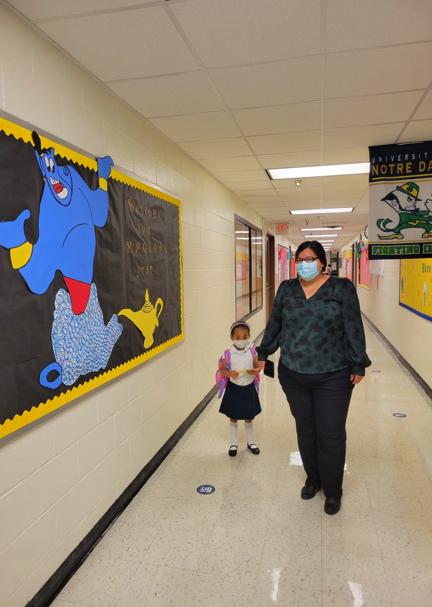 PathtoPinkston's tweet photo. Principal Olivarez is excited to welcome students back as they set the stage for learning! @Zaragoza_PL @dallasschools @LisaAnnVega1 #ILCsDallasISD #DallasISDReady #ImWithTheBAND https://t.co/fsXCwUtubr