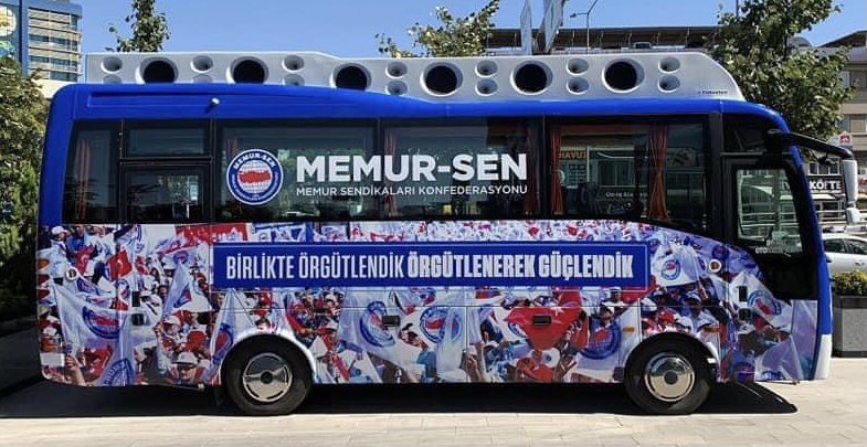Hamdiyildiz55's tweet photo. ➡️MEMUR-SEN BÜYÜK ANKARA MİTİNGİNE DAVET⬅️

6. Dönem Toplu Sözleşme sürecinde beklentimizi karşılamayan zam teklifi nedeniyle kamuyonun farkındalığını artırma, makul taleplerimizin kabulü için demokratik hakkımızı kullanıyor
SİZLERİ
📍: 19 Ağustos Perşembe
⏰: 18:00
📌: ANKARA https://t.co/y3tZ79LQN6