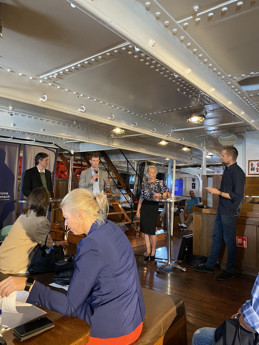 Utsleppsfrie bybåtar har vore eit tema som me har snakka mykje og lenge om i @NCEMCT Dette var også tema på debatten me arrangerte saman m <a href="/MaritimeBergen/">Maritime Bergen</a> idag. Teknologien er klar, men den offentlege kundesida er ikkje så klar. Heilskapleg tenking og koordinering må til!