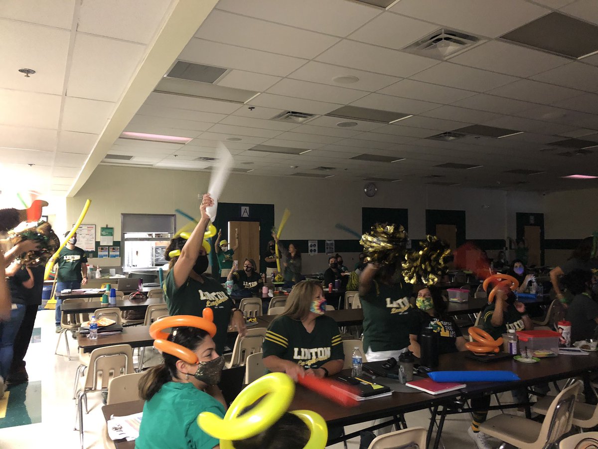 NISDLinton's tweet photo. #NISDReunited https://t.co/8jnj7JRSdt