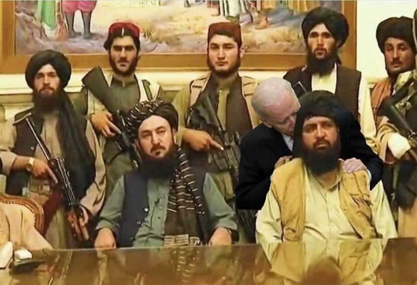 He still sniffing 😂