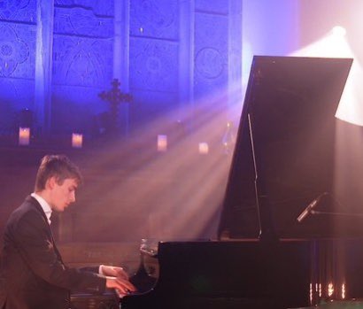 rte's tweet image. @lizlyricfm: Romantic quest marks a @LimerickArts #FullScore concert: Kevin #Jansson takes on Schubert's Grand Sonata &amp;amp; Schumann's Fantasie Op.17. 
+ Ádám Fischer conducts Kodály's Háry János Suite + @cassiopeiawinds play Ligeti at @SligoChamberMus.  @RTElyricfm, 1-4pm