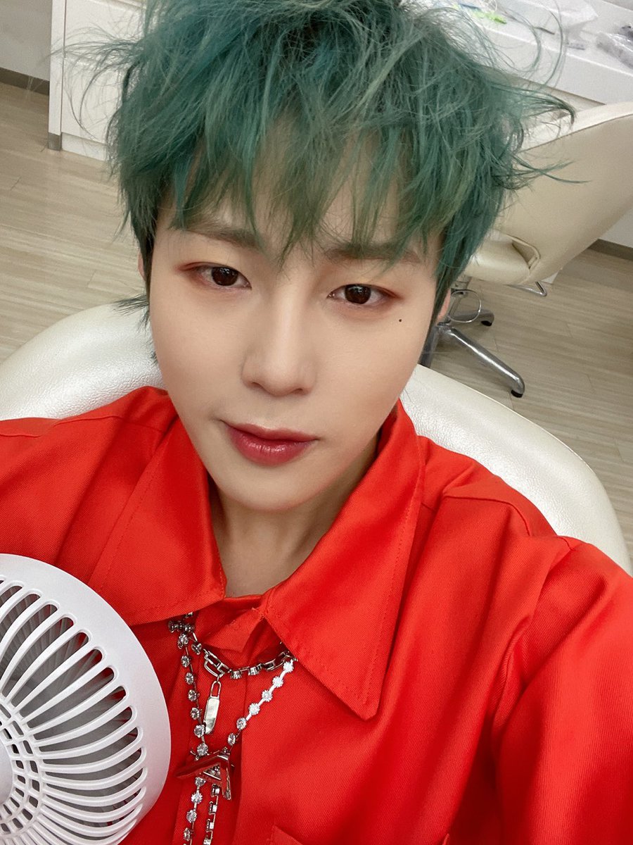 HSW_officialtwt tweet picture