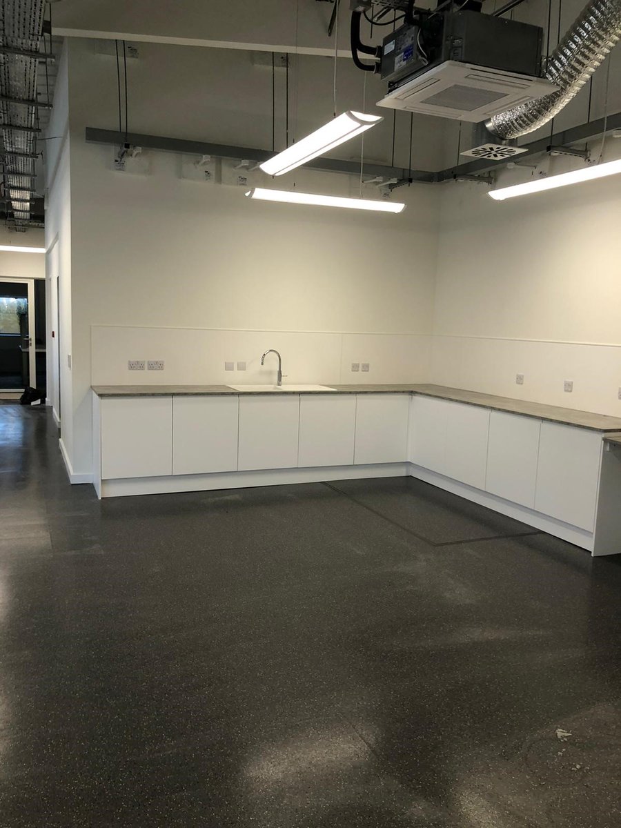 MurphyServices1's tweet photo. Builders Clean to Camden NHS #buildersclean #sparkelclean https://t.co/nMAviGOGO1