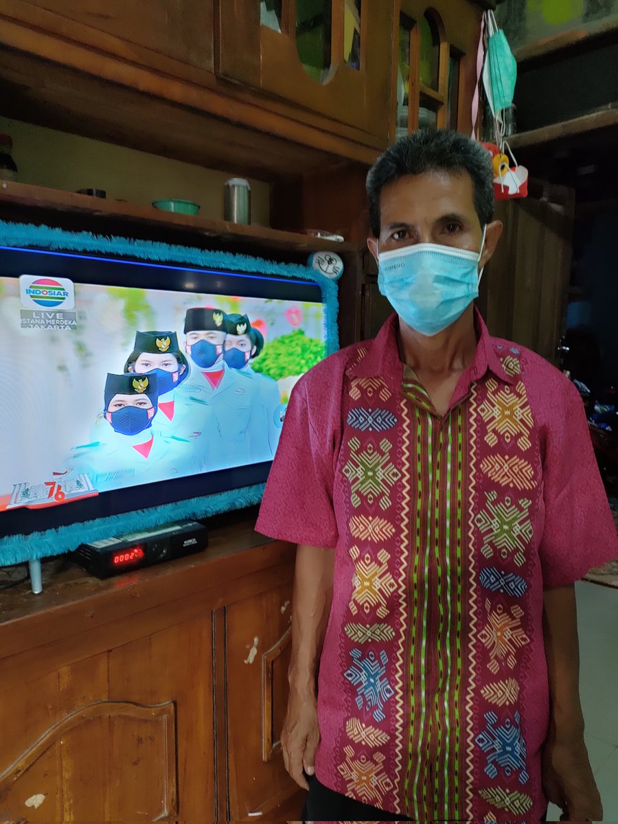 didi_sumedang's tweet photo. Selasa(17/8),Didi,luhkan Kab.Pandeglang,mengikuti upacara Penurunan bendera melalui canel youtube.
#giatluhkansatminkalbogor 
#Pandeglang #Aktivitas
@risluhkan bogor @puslatluhkp @brsdm_kp https://t.co/odImvOJBCN