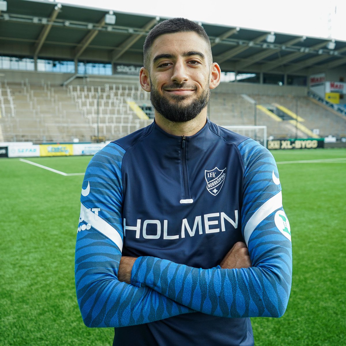 ifknorrkoping's tweet image. Kristoffer Khazeni förlänger sitt kontrakt 🤝

”Jag är väldigt stolt och tacksam”, säger Khazeni. 

🔗 Läs mer på ifknorrkoping.se. 

⚪️🔵#ifknorrköping