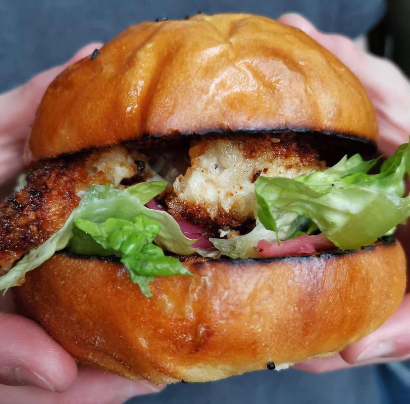A good burger starts with the bun and these are especially made for @mischiefkendal by @Yard46_Kendal from 5pm this Saturday music from <a href="/Foragersband/">Foragers</a> and don’t forget #pizza tonight Tuesday and Friday