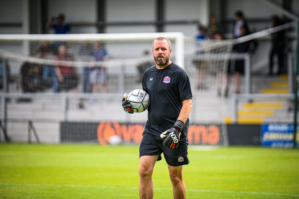🧤 Welcome to AFC Fylde, Chris Kiernan.

The experienced goalkeeping coach joins AFC Fylde on a part-time basis and will look after the goalkeeping department this season.

#BornToBeFylde