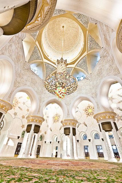 Arabbeau's tweet photo. Islamic architecture of Sheikh Zayed Mosque - UAE https://t.co/zXNF3HeHM2