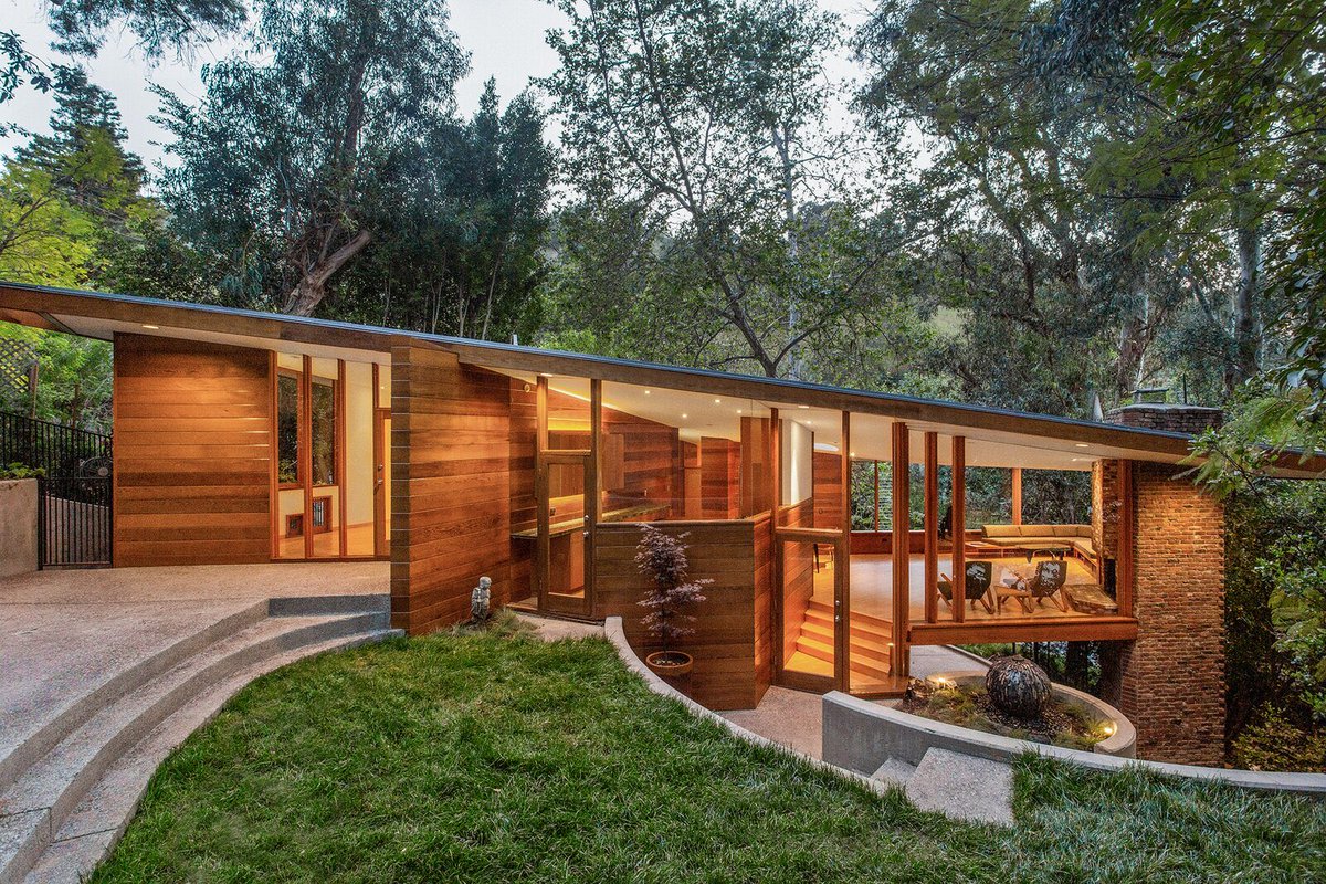 fjellfolk's tweet photo. @DrewLawDesign Lautner. https://t.co/1oeSk7jKvF
