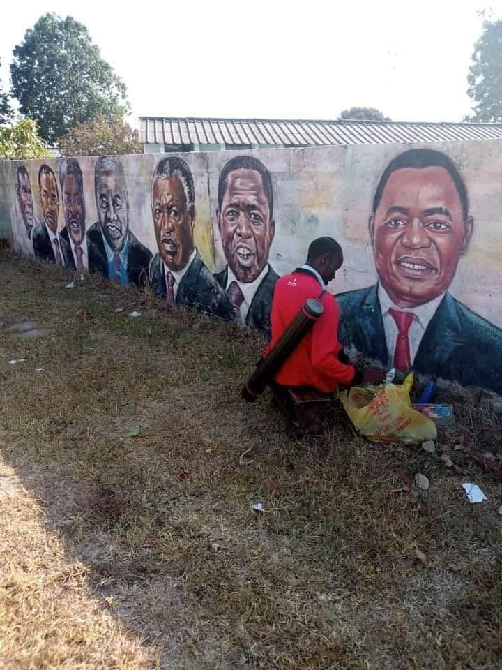 Mwebantu's tweet photo. TRENDING 

#Mwebantu, artist Samuel Mabuku has a new addition to his presidential collection. @HHichilema #Zambia https://t.co/goMbDja8ps
