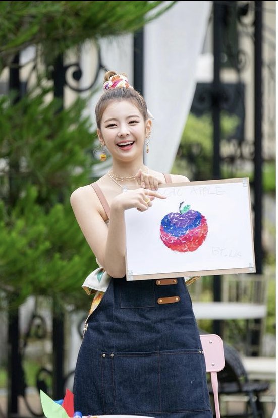 yeji3x's tweet photo. https://t.co/14lxC23Y8h