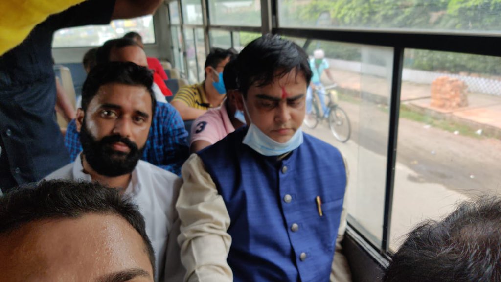 iakshaysinghel's tweet photo. West Bengal is only Rajya where State Police can arrest Central Union Minister for doing “Shaheed Samman Yatra” https://t.co/7ntTq8Swhd