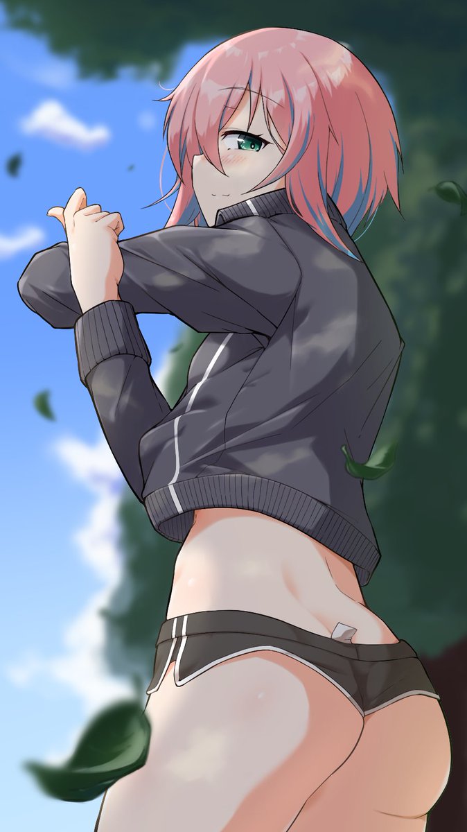 この前描いた舌ピ後輩別カット

普段メスガキチックに煽ったり、しつこく付きまとってくる後輩からふと母性が覗いたらもう駄目です 