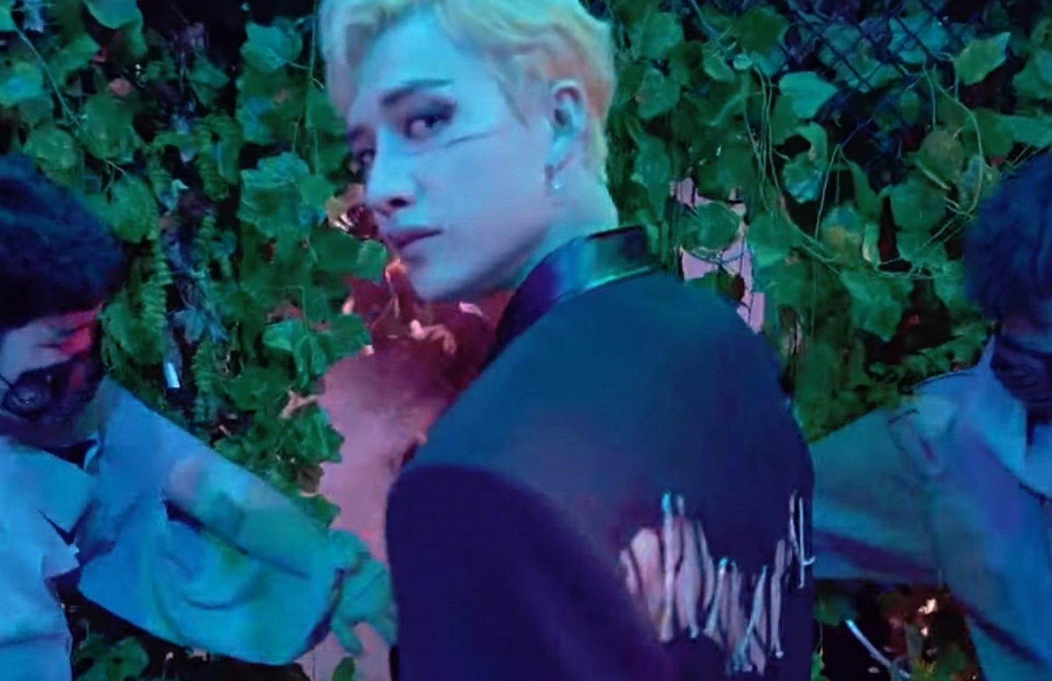 bang chan films on Twitter: