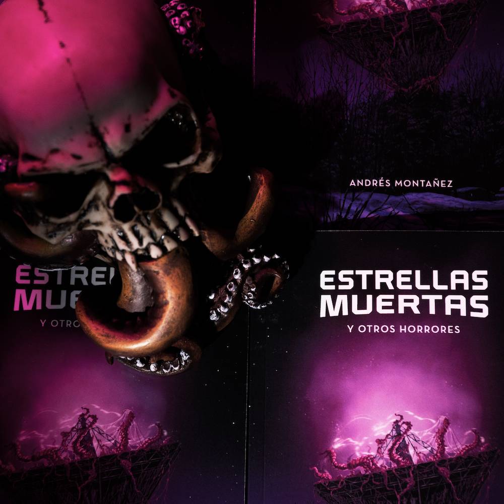 RavenHaus's tweet photo. ¡Todos gritamos en el mismo idioma!
Las historias transcurren en la tierra del sol naciente, la indómita Siberia, la Europa de los alpes y la mediterránea, Arkham, México y Uruguay 💀
Disponible Amazon #kindle y en papel https://t.co/oaOegxzDCE
#terror #horror #lovecraft https://t.co/q0IHM0Dc5Y